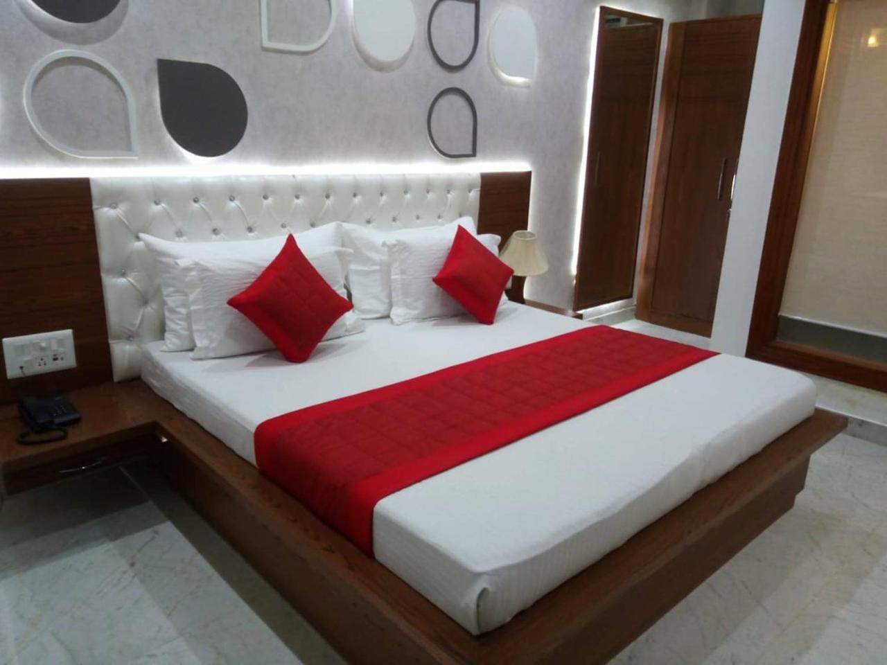 Hotel Indraprastha Delhi  Exterior photo